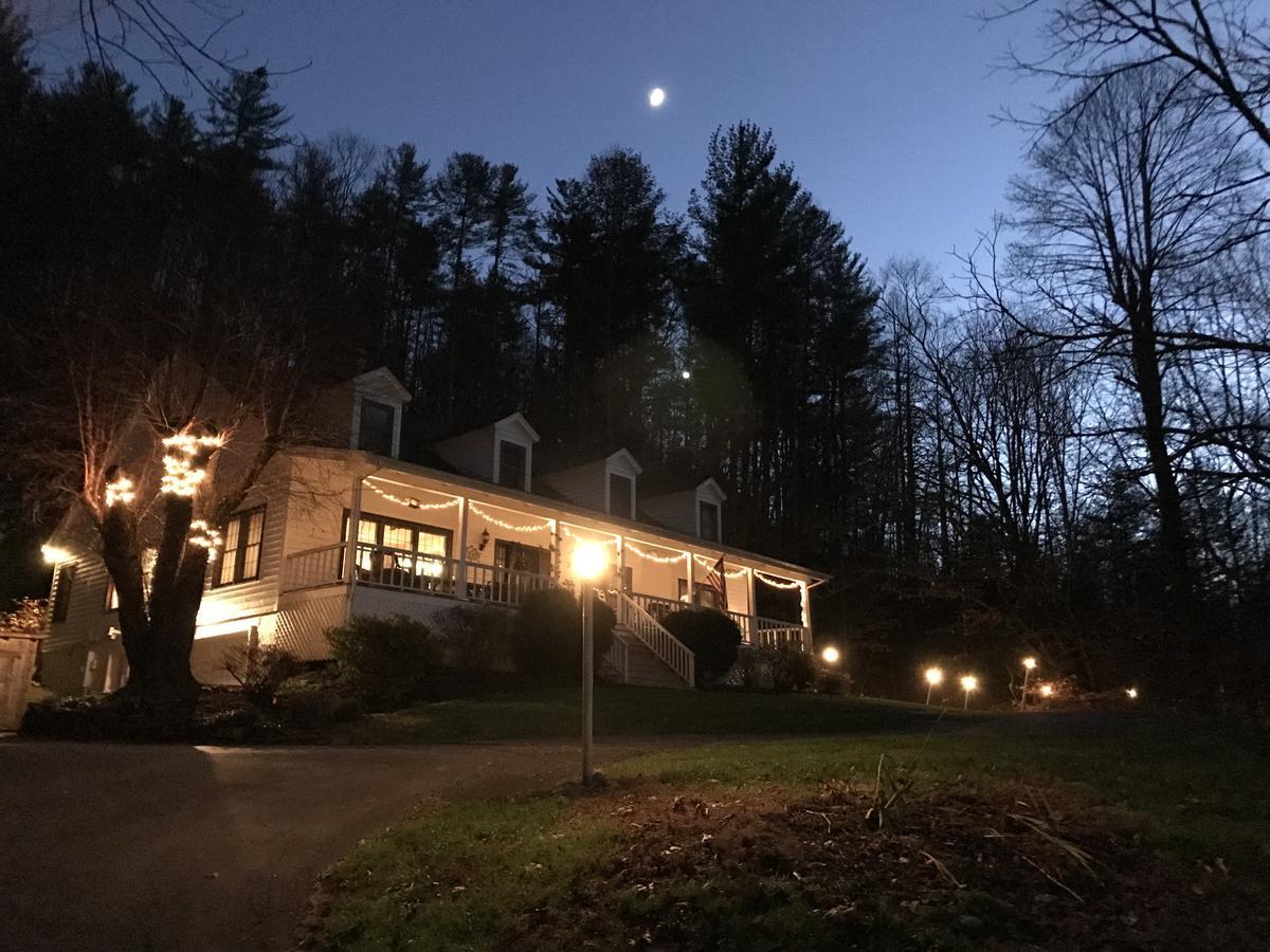 Valle Crucis Farm Extérieur photo